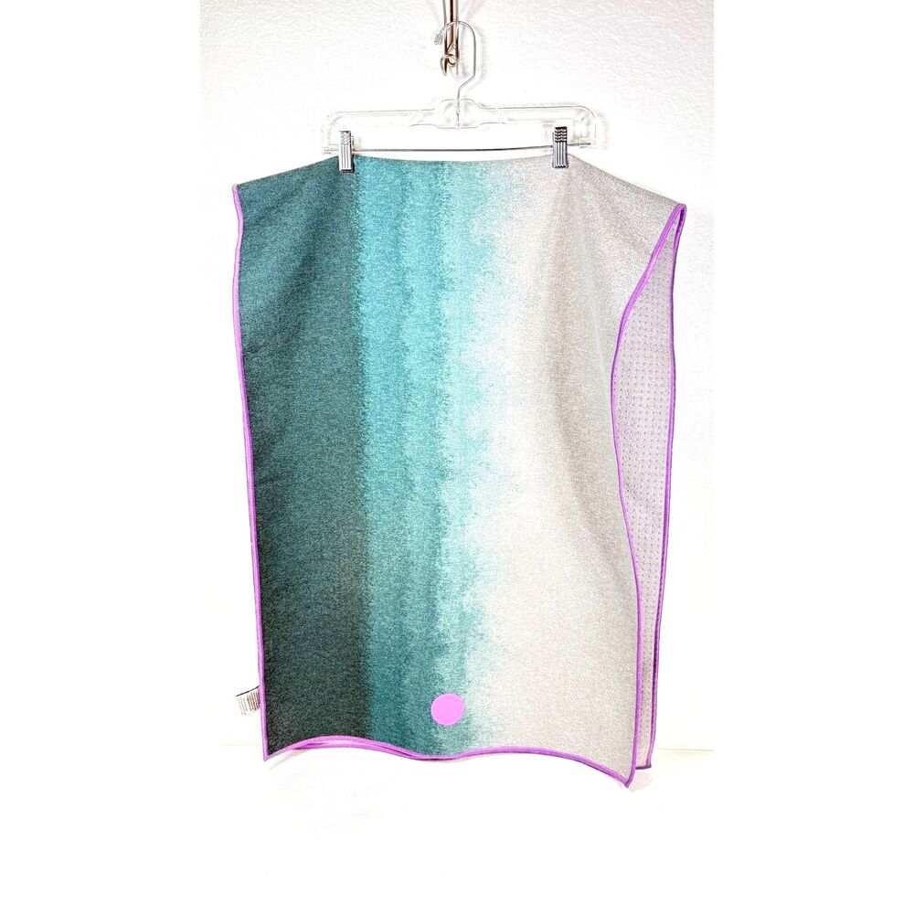 Manduka Yogitoes Waterfall Teal Purple Turquoise Gray Yoga Mat Non Slip Towel